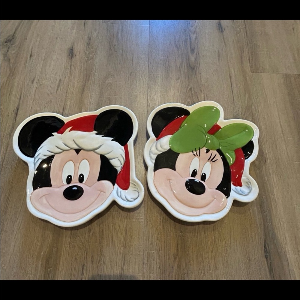 Vintage Disney Mickey and Minnie Holiday Plates